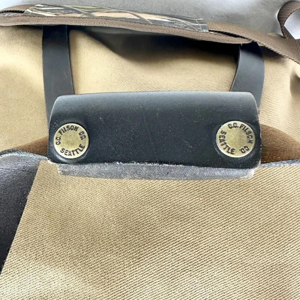 Filson 264 Original Rugged Twill Compartment Case Duffle Talon Era Travel